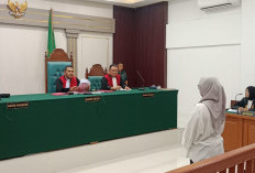Tukar Uang Baru untuk THR Rp75,5 Juta Berujung Bui, Oknum Guru SMKN 1 Palembang Divonis 1 Tahun 3 Bulan
