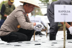 Pagar Alam Siap Jadi Sentra Bawang Putih, Kapolda Sumsel Pimpin Tanam Perdana 1,4 Ton Bibit