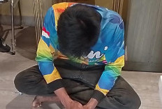 Lampiaskan Hasrat Bejat pada 3 Anak Tetangga, Bujang Tua Dibawa Warga ke Kantor Polisi