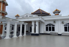 Bupati OKI Solat Ied Idulfitri di Masjid Agung Sholihin Kayuagung