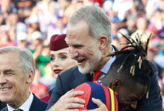 Spanyol Juara Piala Dunia 2026, Raja Felipe VI Peluk Seluruh Pemain, Termasuk Pelatih