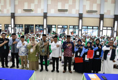 Lepas Keberangkatan Kloter 13, Kakanwil Ingatkan Jemaah Haji Sumsel Manfaatkan Waktu Untuk Beribadah