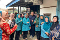 Dewi Ratu Dewa Berhasil Bujuk Ibu Penderita Rematik Parah ke RSUD BARI Palembang