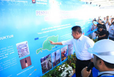 Gubernur Herman Deru Resmikan Jaringan Listrik Penyulang Kapal di PALI