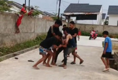 Bantu Anak Dikeroyok Usai Tegur Kelompok Remaja Main Layangan, Ayah di Palembang Malah Ditikam 