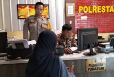 Hampiri Perempuan Sedang Jalan Kaki Modus Tanya Seseorang, 2 Pria di Palembang Rampas iPhone Korban