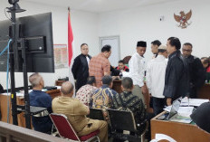 Sering Bilang Lupa Bikin Geram Hakim, Camat Kasus Korupsi Peta Desa Lahat Terancam Jadi Tersangka
