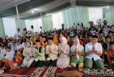Tasyakuran 1 Tahun, Ratu Dewa dan Prima Salam Buka Puasa Bersama  500 Anak yatim