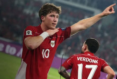 Ricky Kambuaya Dijatuhkan, Ole Romeny Bikin Timnas Indonesia Unggul 1 Gol Atas China di Babak Pertama 