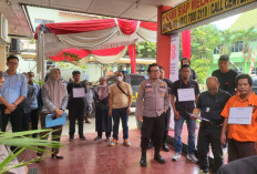 Terungkap 16 Adegan Rekonstruksi ‘Pria Ngaku Gila’ Habisi Korban Dipicu Sakit Hati Dipanggil Layaknya Ayam