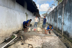 Lapas Tanjung Raja Ogan Ilir Lakukan Perbaikan Pipa Pembuangan Air di Kamar Hunian Warga Binaan