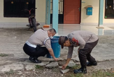 Program Belida Bergerak! Polsek Lubuk Linggau Sulap Lingkungan Masjid Jadi Lebih Bersih