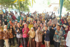 Irma Suryani Sosialisasikan Program Bangga Kencana di OKU Timur