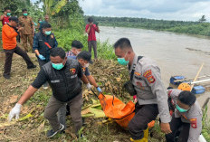 Unit Identifikasi Polres OKI Evakuasi Mayat Mengapung di Sungai Komering Desa Serapek