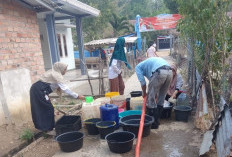 PT TeL Kembali Distribusikan Air Bersih Tahap 2 ke Desa-Desa Binaan Selama Musim Kemarau