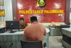 Bermula Saling Pandang Saat Berpapasan, Pemuda di Palembang Ditusuk Dua Lobang di Pinggang 