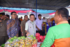 100 Kupon Sembako Ludes saat Pasar Murah Guliran Pemkot Palembang