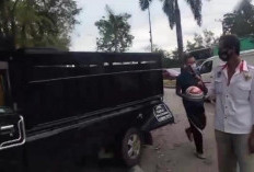 Lakalantas di Soekarno Hatta Palembang, Motor di Bawah Mobil Pedagang Buah Tergeletak di Jalan 