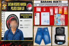 Kelakuan Pengedar Sabu di Ogan Ilir, Menangis Histeris dan Benturkan Kepala ke Helm Saat Dibekuk Polisi