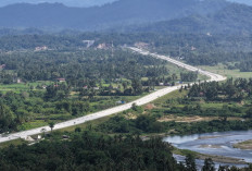Pastikan Kenyamanan Imlek 2026, HKA Bebaskan Ruas Jalan Tol dari Lubang Berikan Kelengkapan Fasilitas