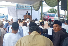Lebaran Idul Fitri 2026 Lebih Awal, Jemaah Masjid Almustanir Palembang Membludak