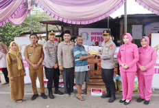 Polres Ogan Ilir dan Bhayangkari Peduli, Salurkan Bantuan untuk Korban Kebakaran di Ibul Besar 3 Pemulutan