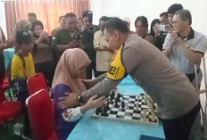 Peringatan HUT Bhayangkara ke-80, Haru Kapolrestabes Palembang Bertanding dengan Pecatur Difabel 