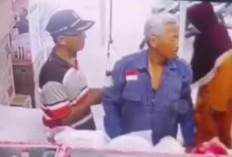 Pria di Palembang Ketinggalan Dompet Beli Barang ke Toko Alat Listrik, Terekam CCTV Diamankan 2 Bapak-bapak 