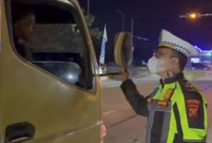 Macet Parah di Bayung Lencir, Satlantas Polres Ogan Ilir Alihkan Kendaraan Menuju Jambi Lewat Lintas Tengah