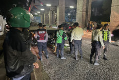 Pengemudi Motor di Palembang Tewas di Tempat Usai Tabrak Truk Menepi Pinggir Jalan, Penumpang Perempuan Luka 