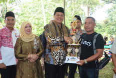 Bupati Resmi Tutup Olimpiade Olahraga Tingkat Pelajar dan Umum 2025 di YTI Irsyadut Tholibin Rambang