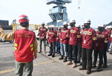 Dari Pelabuhan Untuk Keselamatan Kerja: Pelindo Regional 2 Palembang Dukung Sertifikasi K3