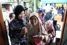 Semarak HUT Ke-66 Lanal Palembang, Gelar Baksos Hingga Cek Kesehatan Gratis Diserbu Lansia dan Anak-anak 