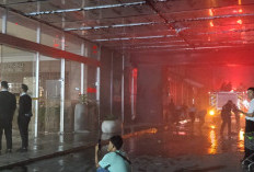 Muncul Kepulan Asap, Restoran Jepang di PIM Terbakar, Satu Orang Petugas Kebersihan Sempat Sesak Napas 
