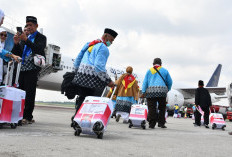 Sempat Jalani Perawatan di RS, 2 Jemaah Kloter 2 Embarkasi Palembang yang Tertunda Akhirnya Diberangkatkan