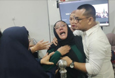 Istri Terdakwa Histeris di Ruang Sidang, Teriak “Suami Saya Tidak Terima Uang Sepeser Pun, Kami Ini Saro