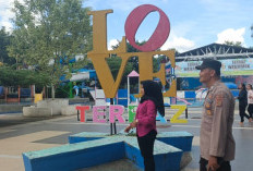 Polsek Tanjung Batu Ogan Ilir Laksanakan Pengamanan Objek Wisata Kolam Renang Selama Cuti Hari Raya Waisak