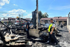 Kapolsek Tanjung Raja Dampingi Tim Inafis Polres Ogan Ilir Olah TKP Kebakaran Kantor Lurah, Selidiki Penyebab 