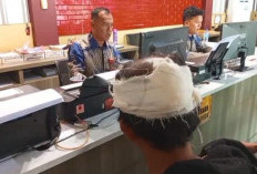 Viral di Palembang! Pegawai Kedai Dikeroyok, Ditusuk hingga Dilempar Batu Usai Nyaris Tabrakan