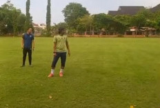 Budi Sudarsono Pimpin Latihan Perdana SFC, Berikut Profil Singkat, Tak Bisa Selamatkan Dejan FC dari Degradasi