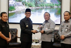  Harmonisasi Produk Hukum OKU Diperkuat, Kemenkum Sumsel Temui Bupati OKUTeddy Meilwansyah