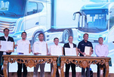 Hutama Karya Tandatangani Kerja Sama Integrasi Blu-E dalam Rangkaian Launching ETLE HUB