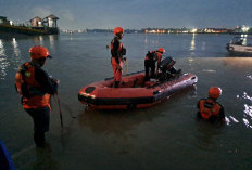 Bocah Perempuan Tenggelam di Sungai Musi Palembang Belum Ditemukan, Petugas Sisir Radius 3 Kilometer 