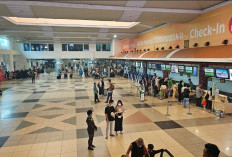 Palembang Masih Diselimuti Asap Karhutla, Belasan Penerbangan di Bandara SMB II Terdampak