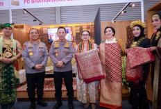 Kapolri Apresiasi Produk UMKM Bhayangkari Sumsel di JICC, Bukti Kualitas Lokal Makin Mendunia