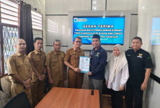 BAZNAS Ogan Ilir Serahkan Bantuan ke Distransnaker untuk Biaya Kepulangan Korban TPPO di Kamboja