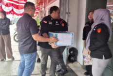 Kejari Teliti Dokumen Barang Bukti hasil Penggeledahan Penyidikan Korupsi Proyek Disperkimtan Palembang