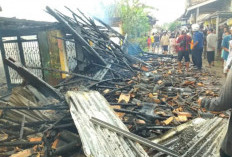 Rumah Warga Kedaton Kayuagung Hangus Terbakar, Penyebabnya! 