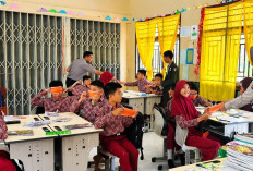 Asap Pekat, Polres Musi Rawas Bagikan Masker dan Periksa Kesehatan Lansia serta Anak-Anak