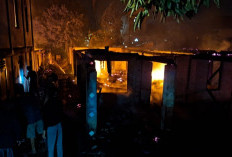 7 Kepala Keluarga di Desa Serinanti OKI Kehilangan Rumah, Api Hanguskan 4 Rumah Panggung